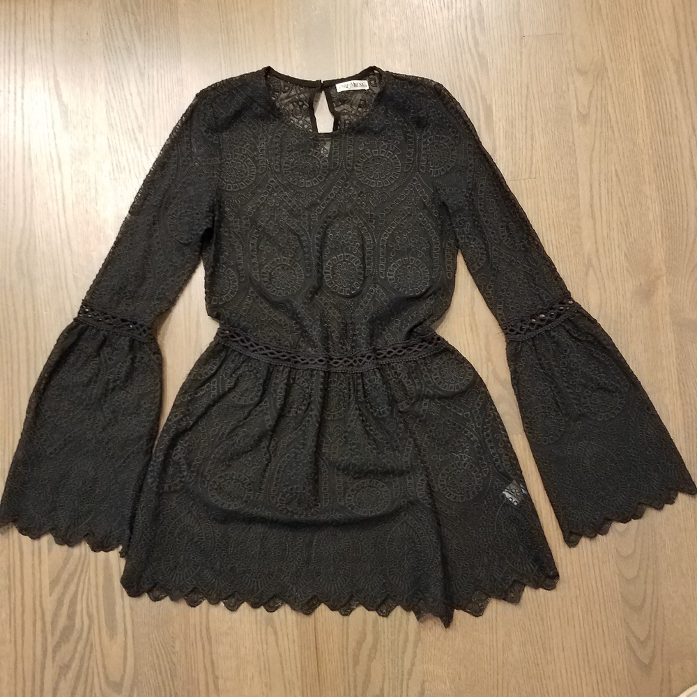 Phyllis & Mimosa black lace tunic